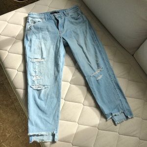 Abercrombie & Fitch High Waisted Girlfriend Crop